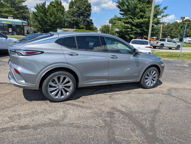 New 2026 Buick Envista Sport Touring FWD image 9