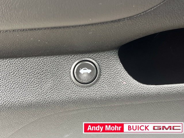 Used 2015 Chevrolet Camaro LT RWD image 26