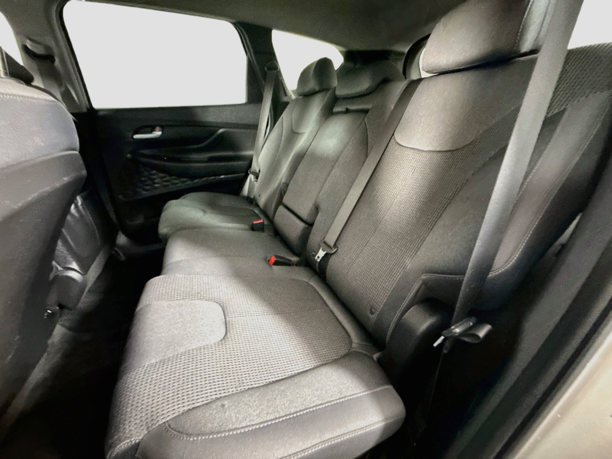 Used 2020 Hyundai Santa Fe SE AWD/4WD image 25