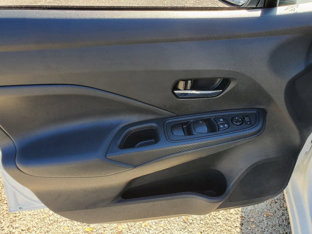 New 2025 Nissan Versa SV w/ Trunk Package FWD image 14