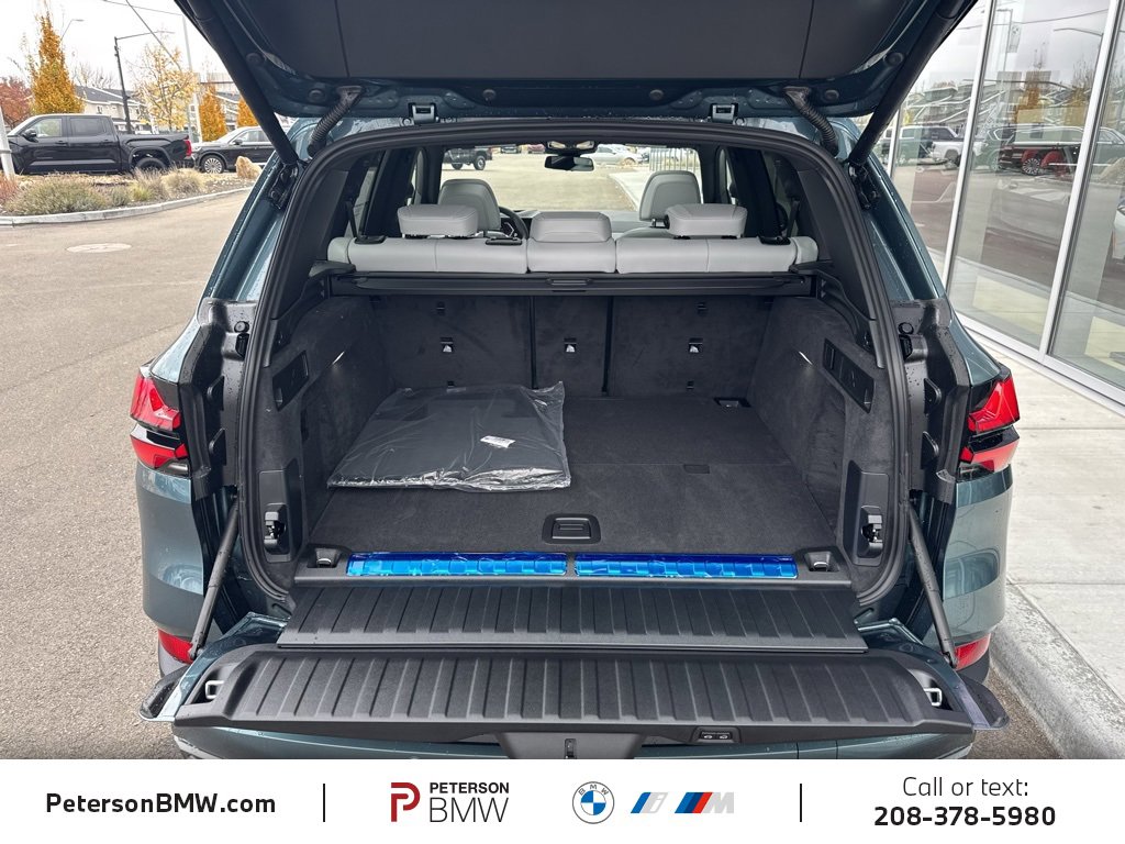 New 2026 BMW X5 xDrive50e image 7