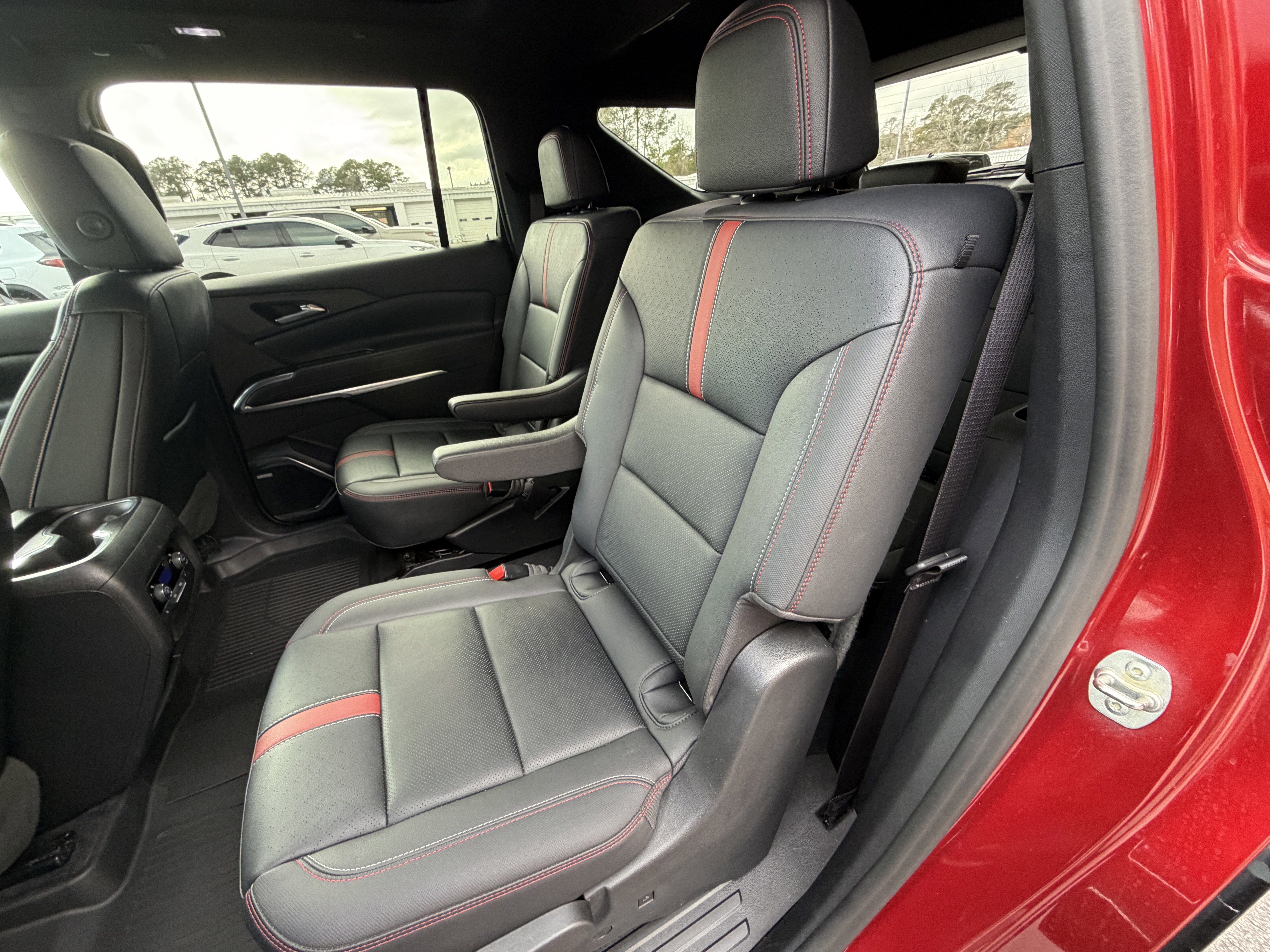 Used 2024 Chevrolet Traverse RS w/ LPO, Floor Liner Package image 17