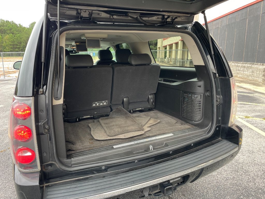 Used 2012 GMC Yukon XL Denali RWD image 35