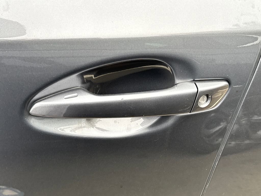 Used 2013 Lexus CT 200h w/ Seat Comfort Pkg image 16