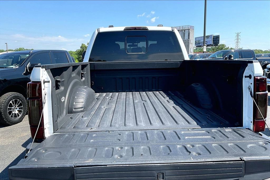 Used 2021 Ford F250 Lariat w/ Lariat Ultimate Package AWD/4WD image 9