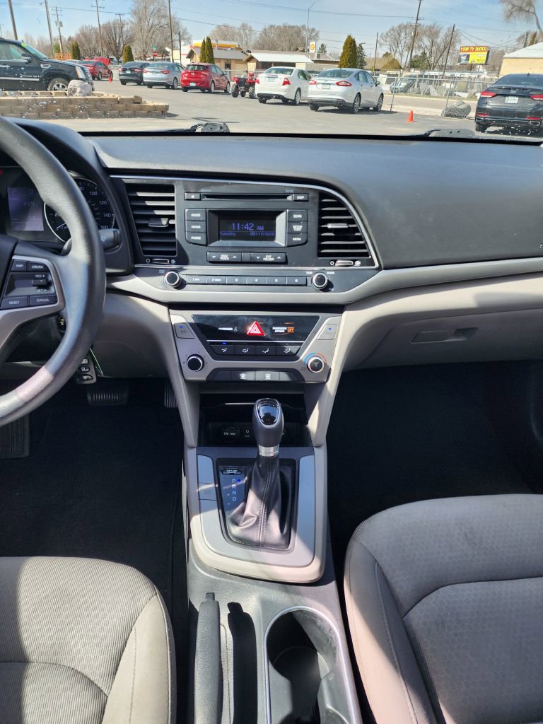 Used 2017 Hyundai Elantra SE FWD image 11