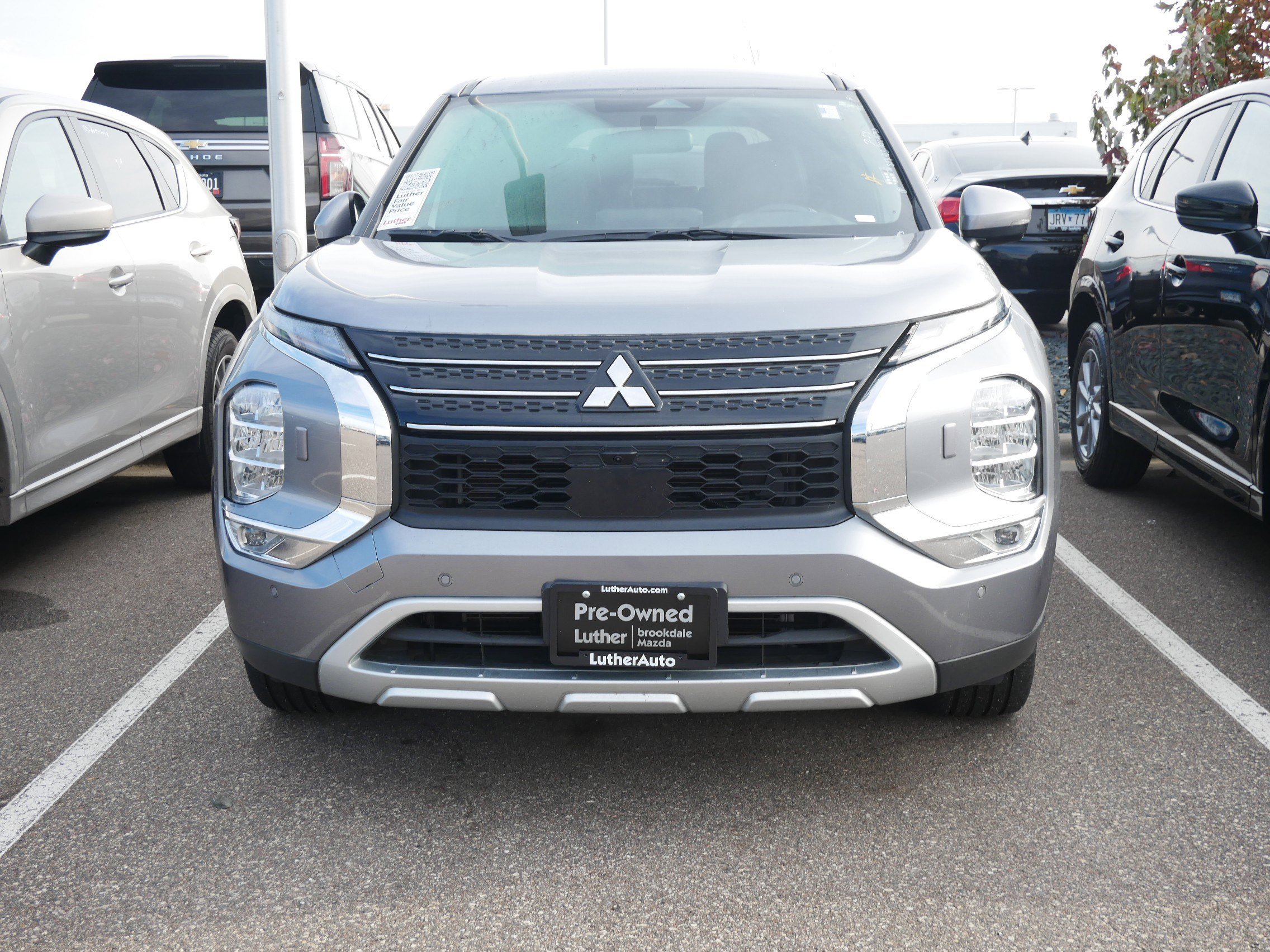 Used 2024 Mitsubishi Outlander SE video 2