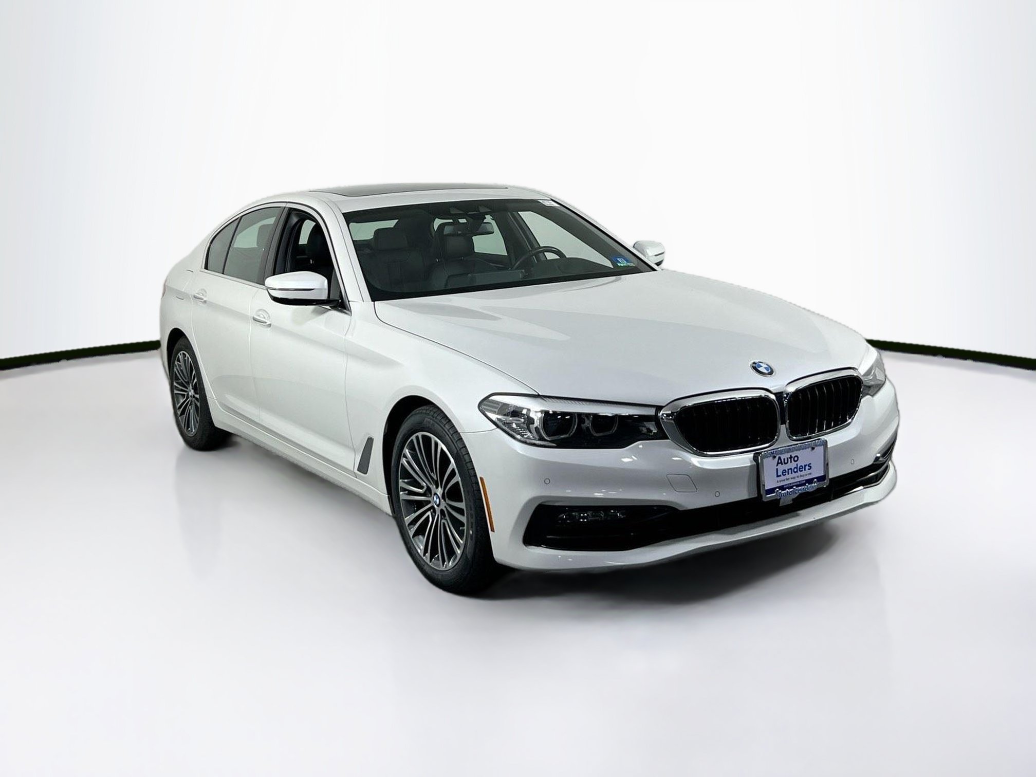 Used 2018 BMW 530i xDrive AWD/4WD image 3