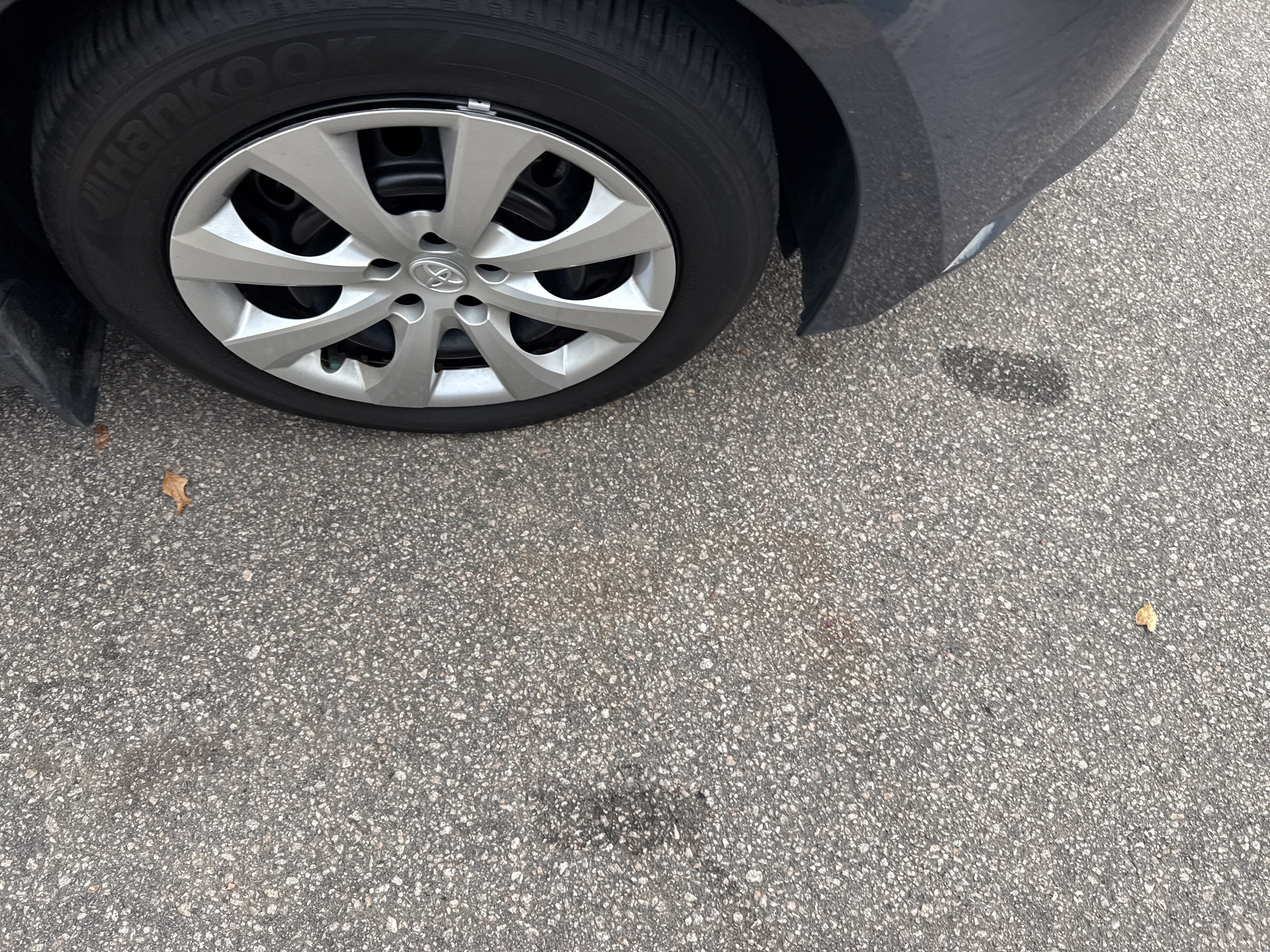 Used 2025 Toyota Corolla LE FWD image 45