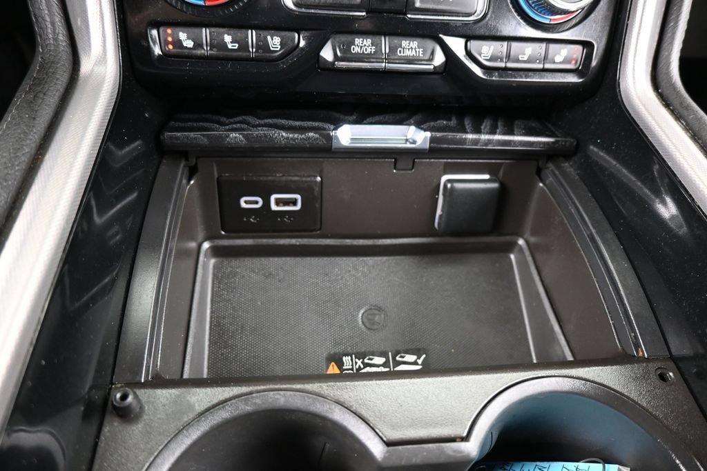 Used 2024 GMC Yukon XL Denali RWD image 35