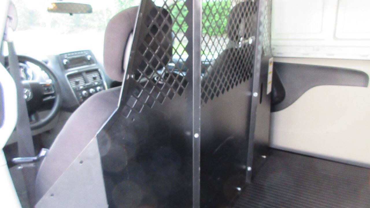 Used 2014 RAM C/V Tradesman FWD image 15