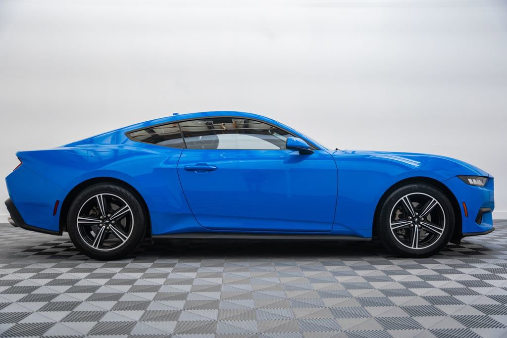 Used 2024 Ford Mustang Coupe image 4
