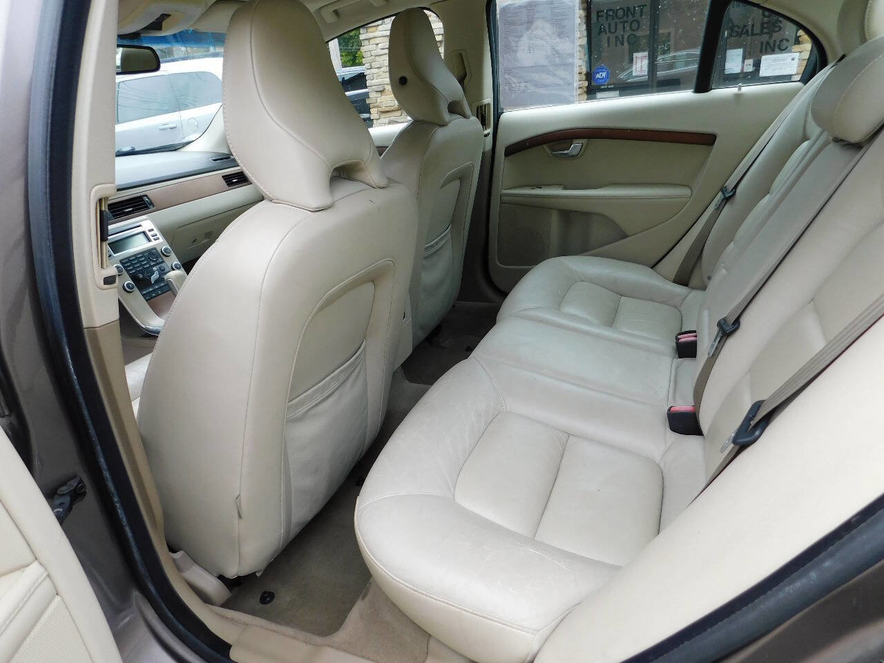 Used 2010 Volvo S80 3.2 image 23