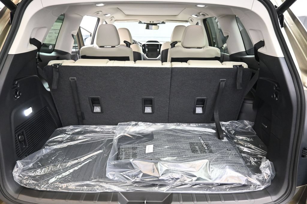 New 2026 Subaru Ascent Limited AWD/4WD image 19