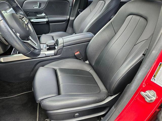 Used 2023 Mercedes-Benz GLB 250 image 13