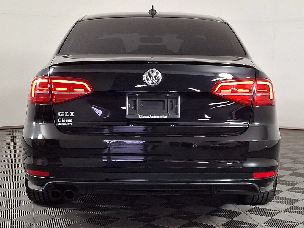 Used 2017 Volkswagen Jetta GLI FWD image 8