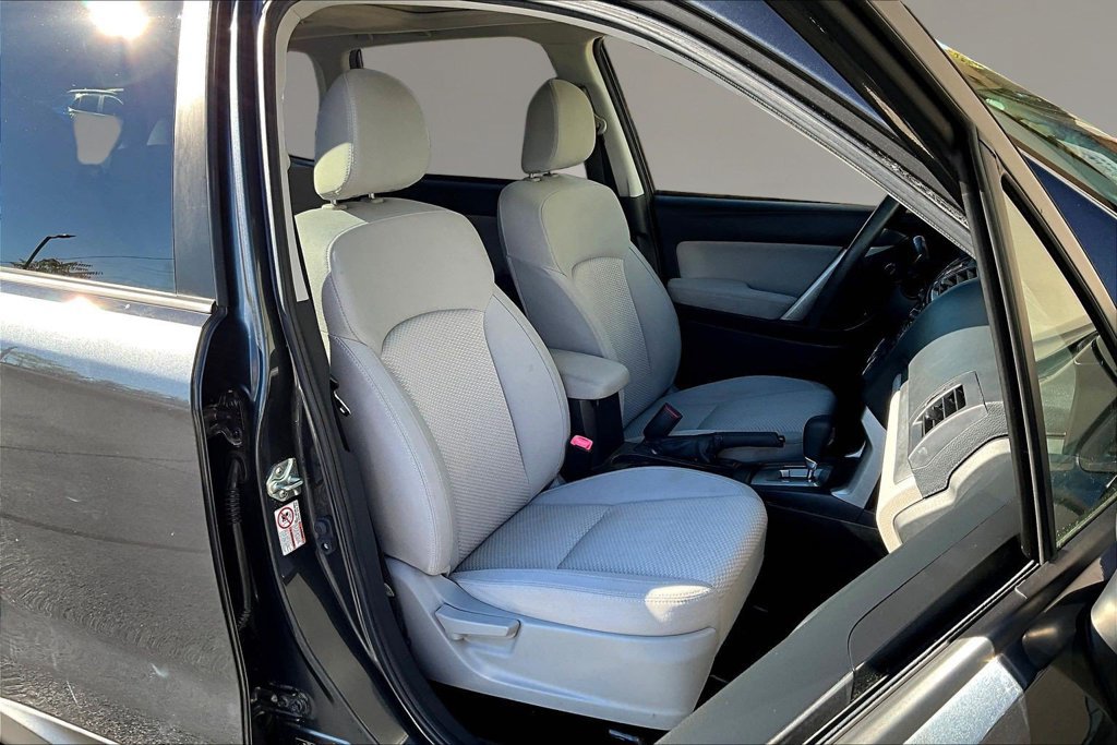 Used 2015 Subaru Forester 2.5i Premium w/ All-Weather Package AWD/4WD image 25