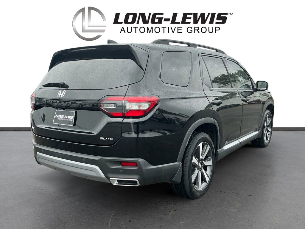 Used 2023 Honda Pilot Elite image 7