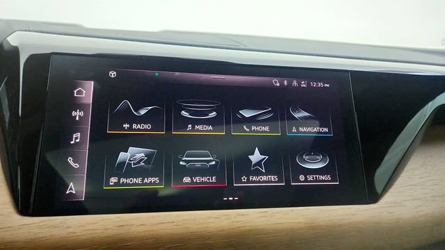 Used 2023 Audi e-tron GT Premium Plus AWD/4WD image 66