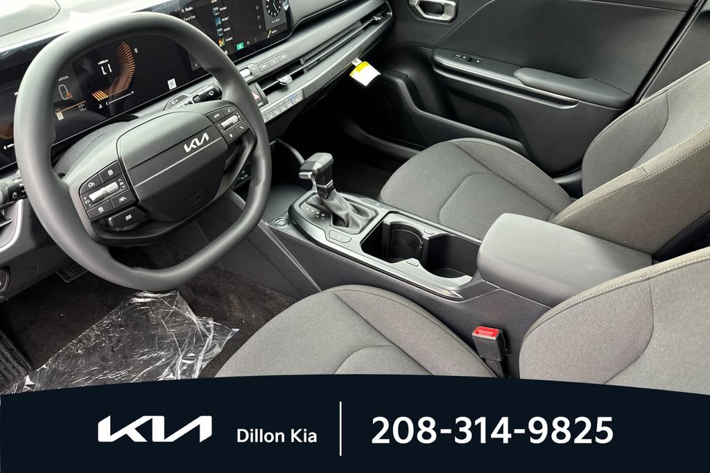 New 2026 Kia K4 FWD image 4