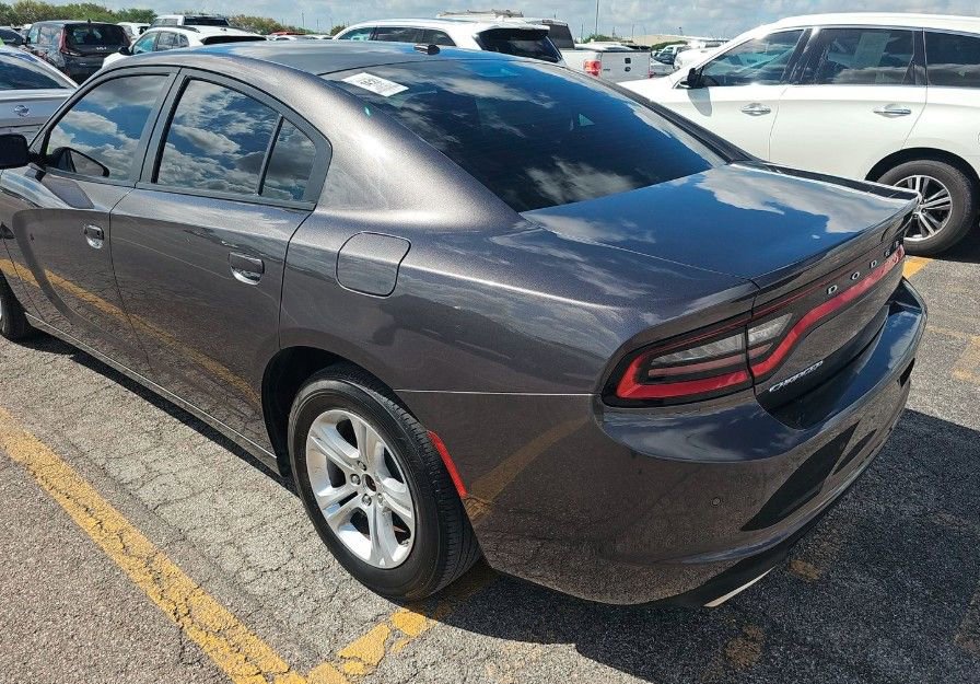 Used 2022 Dodge Charger SXT image 4