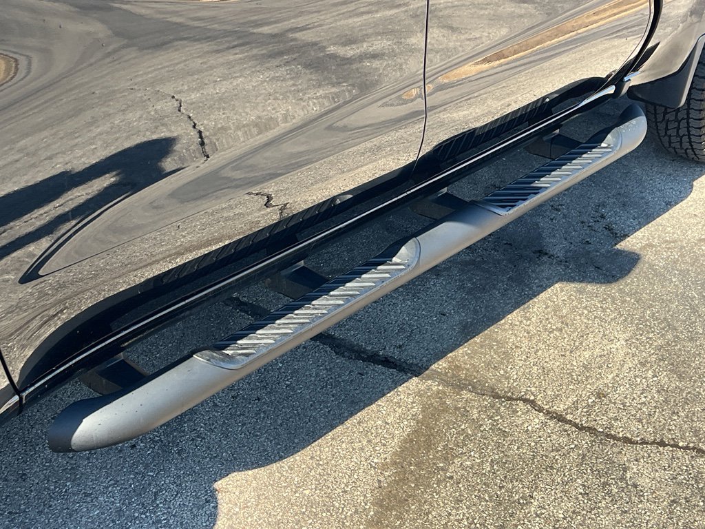 Used 2022 Chevrolet Silverado 1500 LT Trail Boss w/ Bed Protection Package image 10