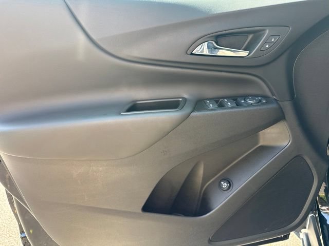 Used 2024 Chevrolet Equinox LT w/ LPO, Floor Liner Package FWD image 9