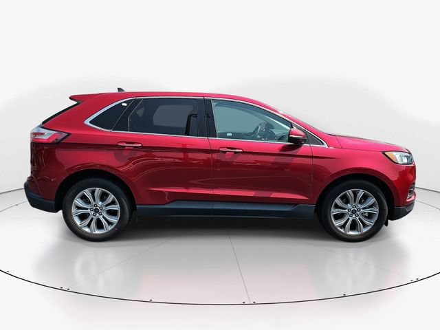Used 2020 Ford Edge Titanium FWD image 2