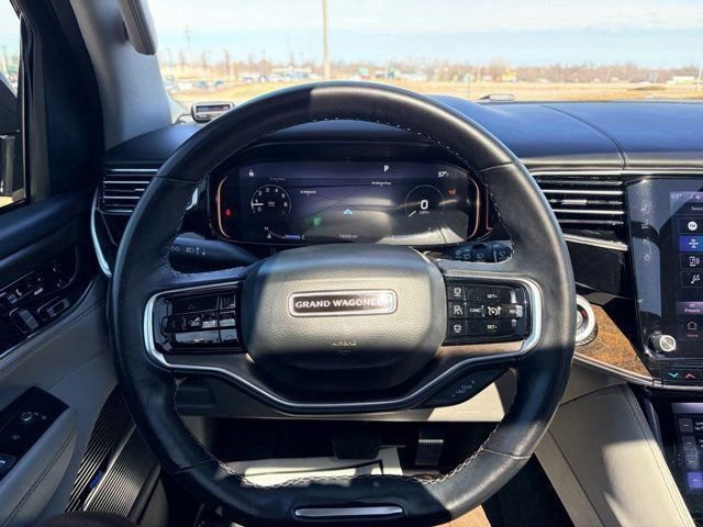 Used 2022 Jeep Grand Wagoneer Series I image 14
