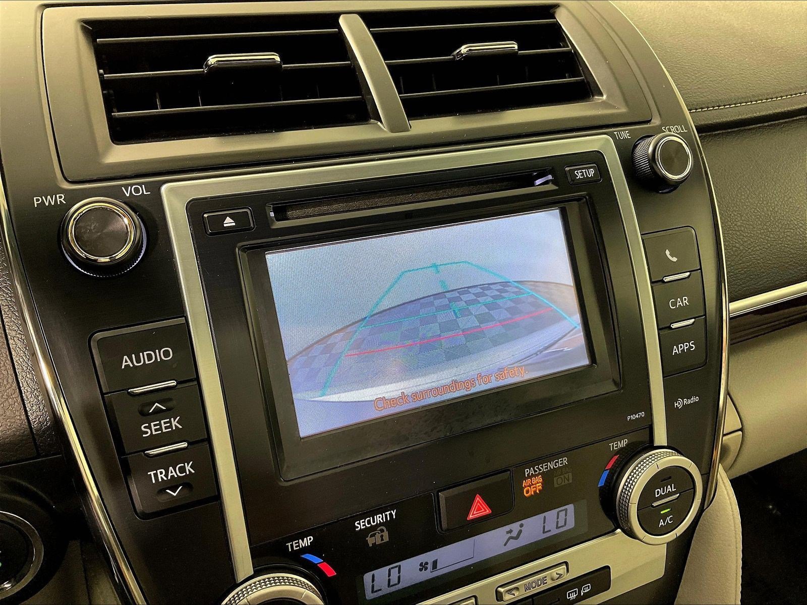 Used 2014 Toyota Camry XLE FWD image 14