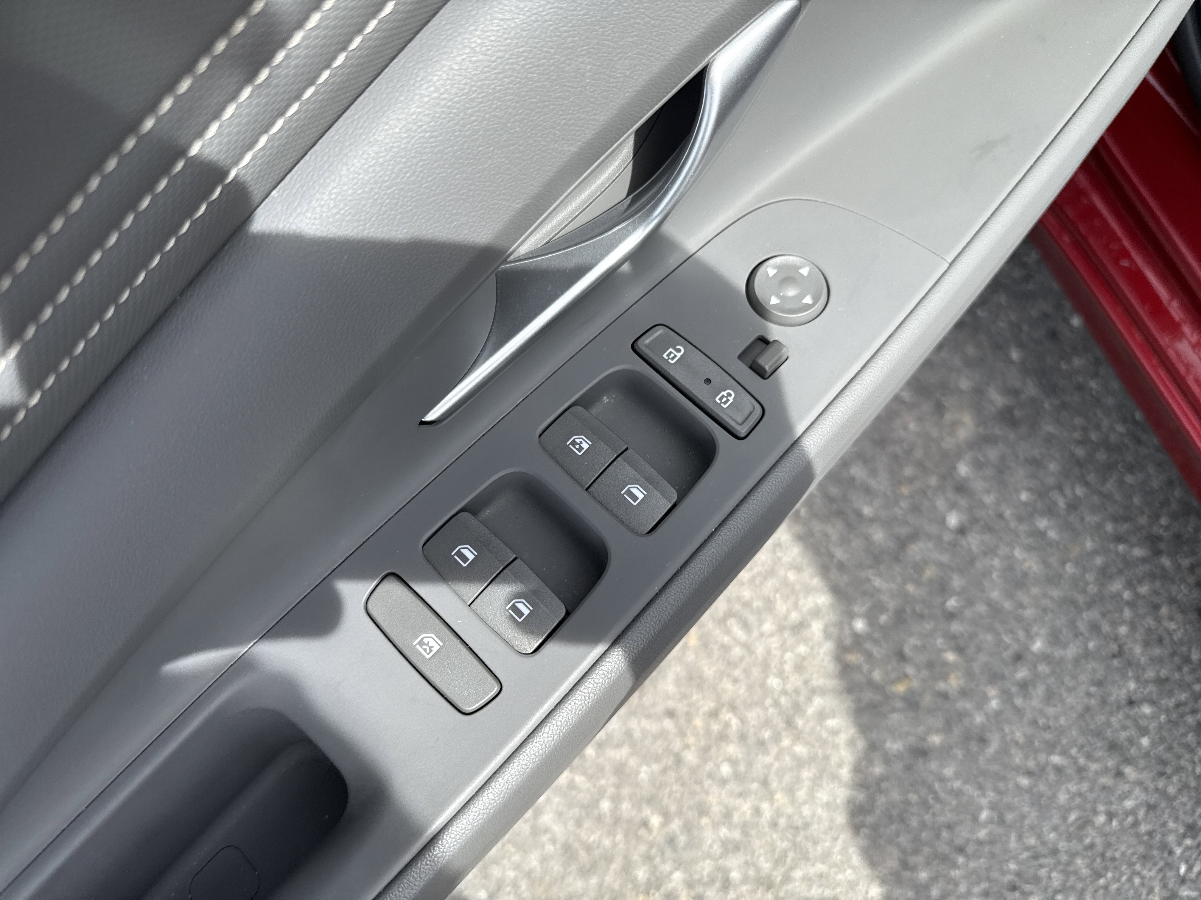 Used 2023 Hyundai Elantra SEL w/ Convenience Package image 16