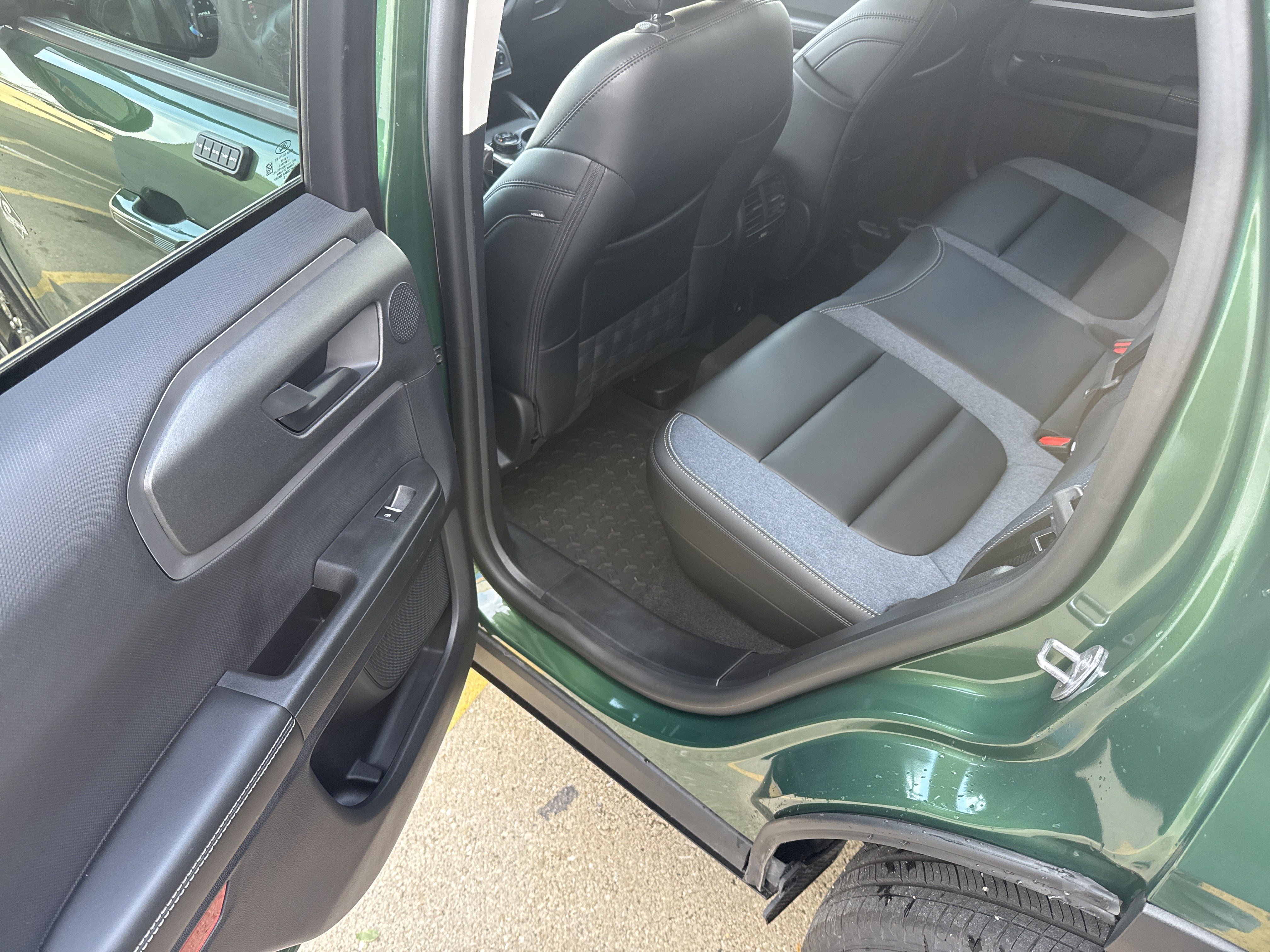 Used 2025 Ford Bronco Sport Outer Banks w/ Outer Banks Tech Package+ AWD/4WD image 15