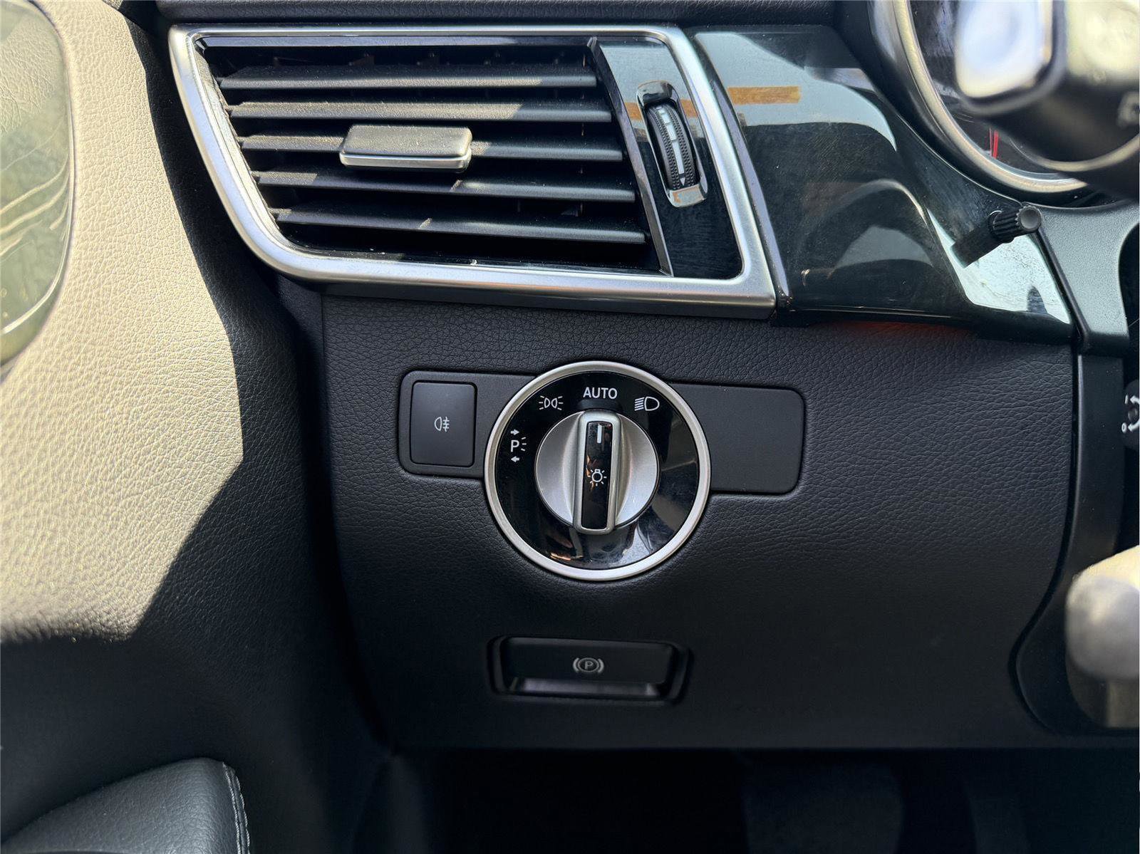 Used 2017 Mercedes-Benz GLE 350 4MATIC image 13