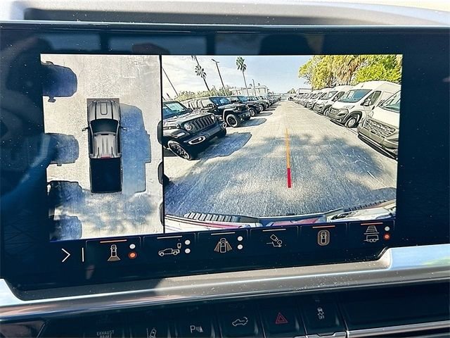 Used 2024 GMC Sierra 2500 SLT w/ SLT Premium Package image 13