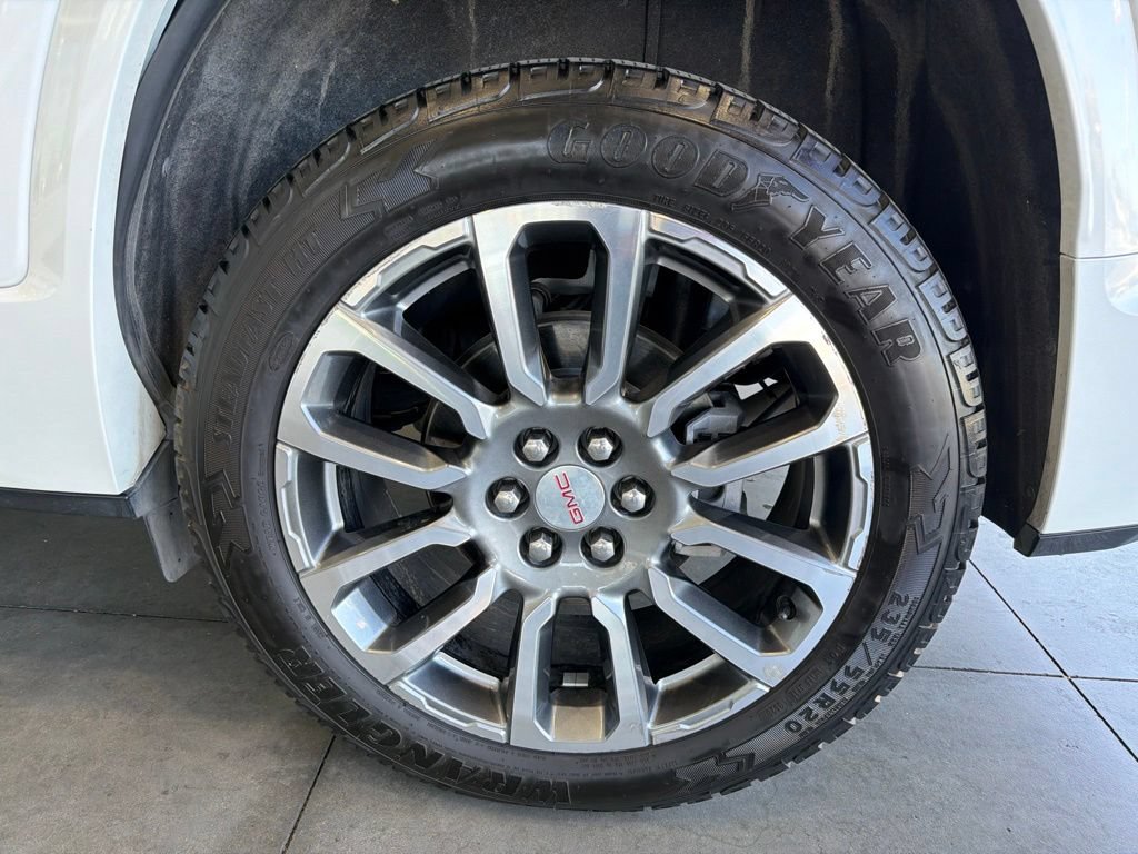 Used 2021 GMC Acadia Denali w/ Denali Ultimate Package AWD/4WD image 15