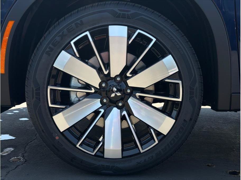 New 2026 Mitsubishi Outlander SE AWD/4WD image 9