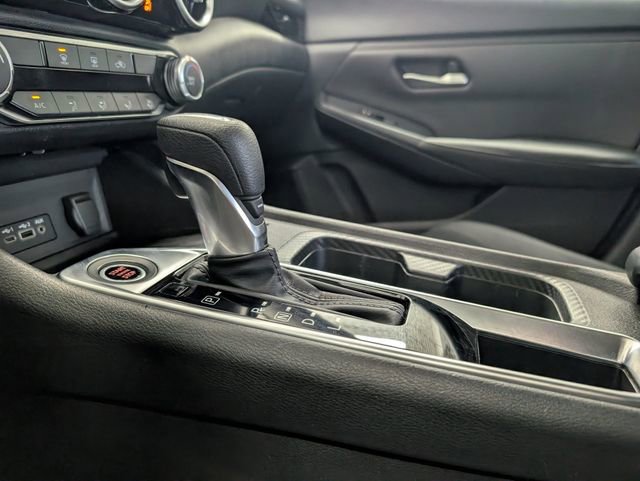 Used 2024 Nissan Sentra SV FWD image 19