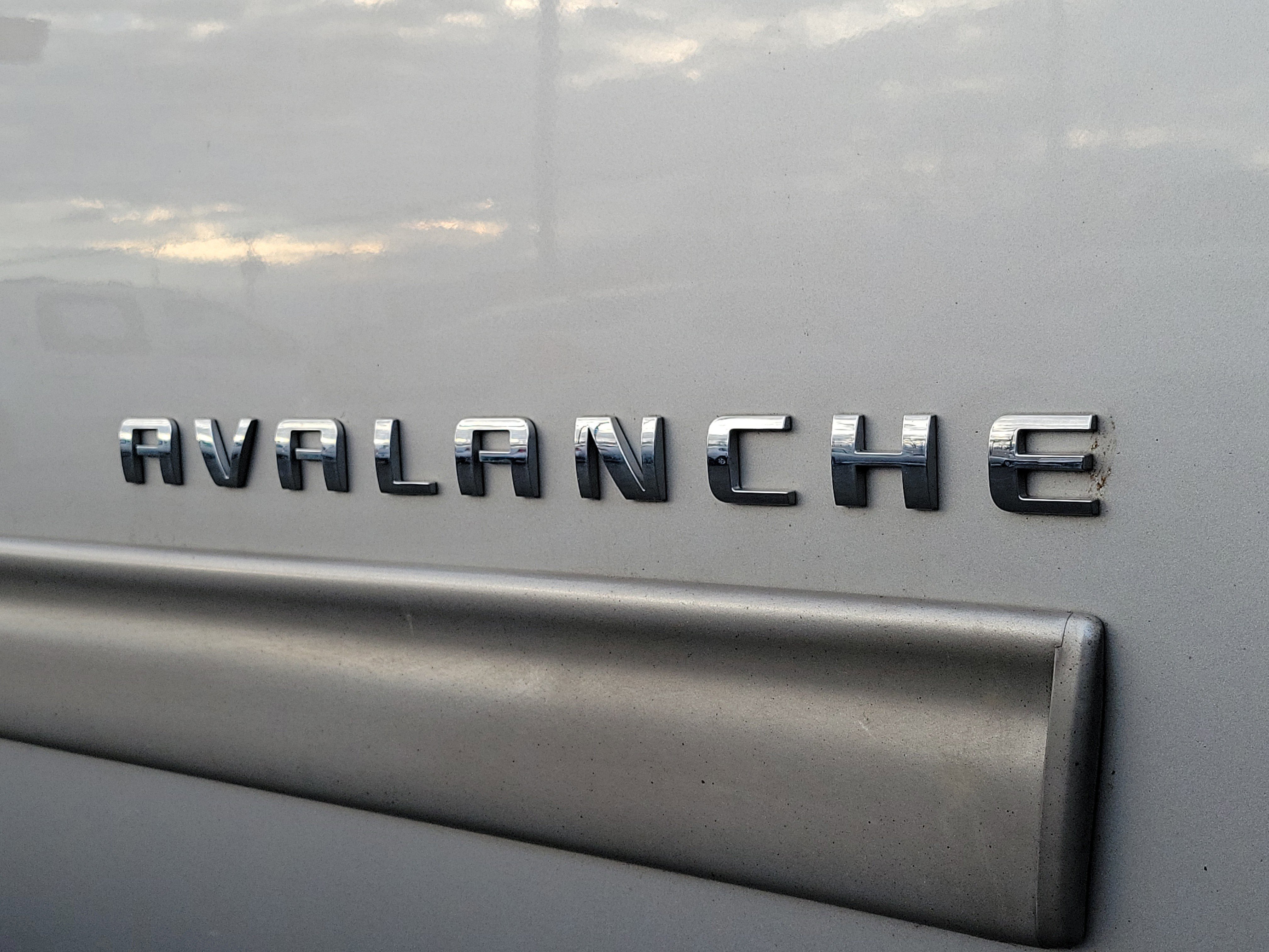 Used 2013 Chevrolet Avalanche LS w/ All-Star Edition image 6