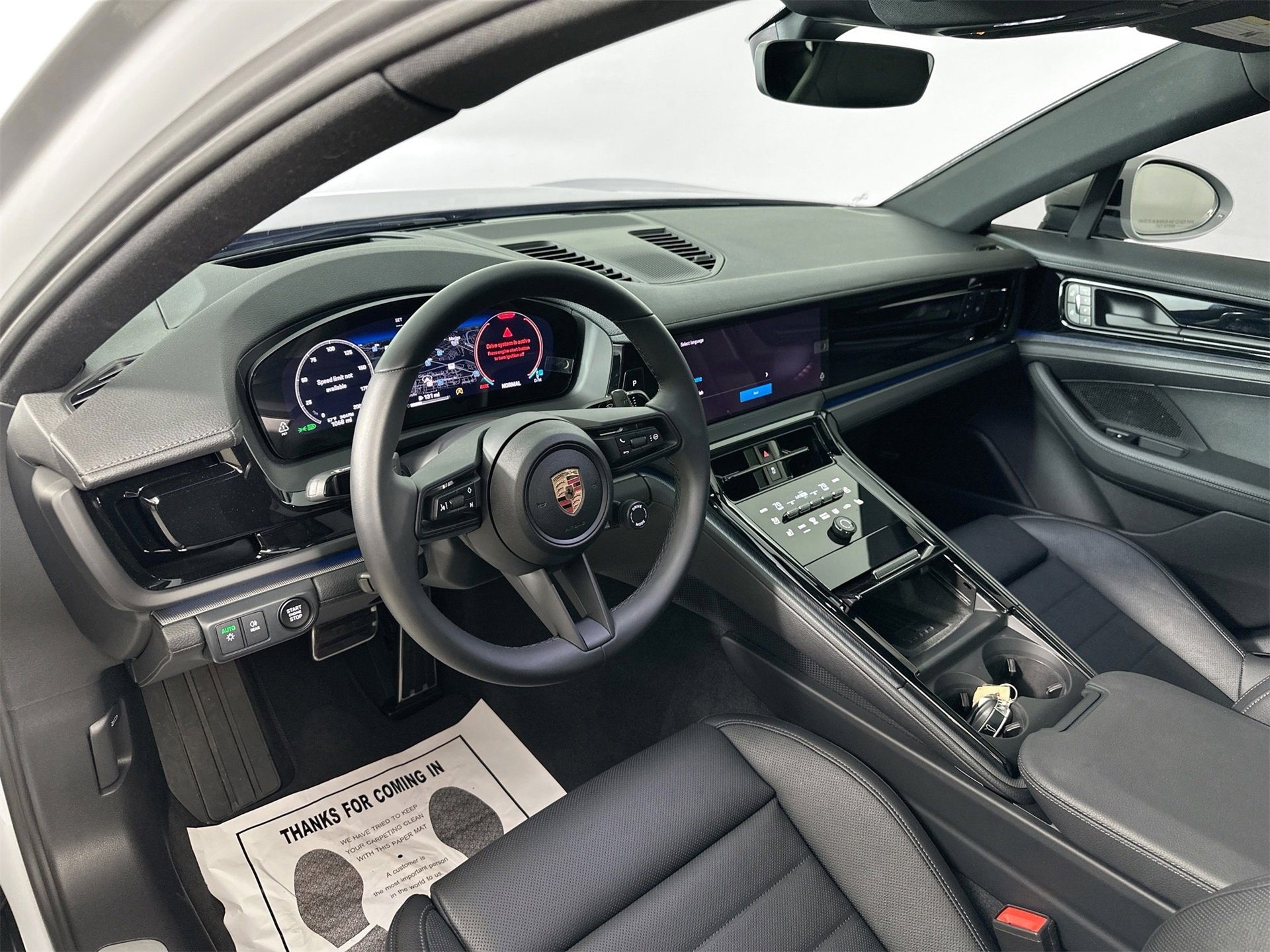 Certified 2025 Porsche Panamera image 4