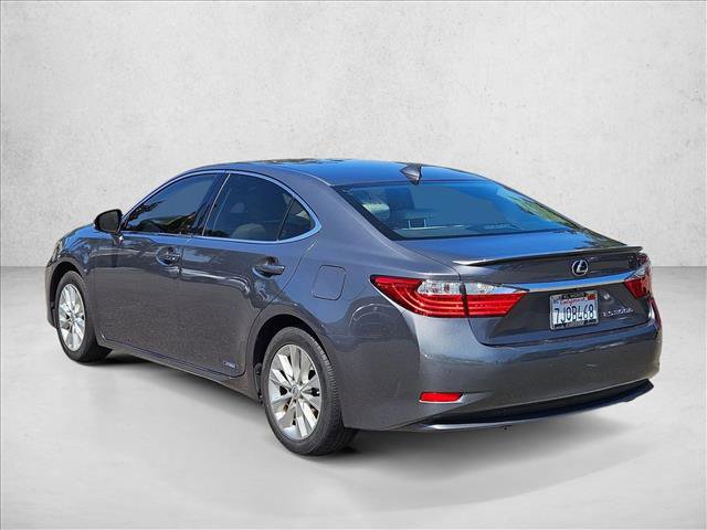 Used 2015 Lexus ES 300h w/ Premium Package w/Bamboo Trim FWD image 8