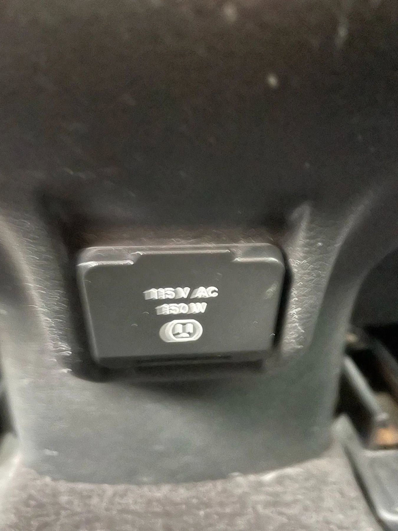 Used 2015 Jeep Cherokee Limited w/ Luxury Group image 27