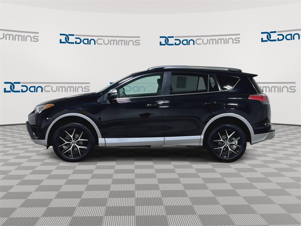 Used 2018 Toyota RAV4 SE w/ Power Extra Value Package image 5