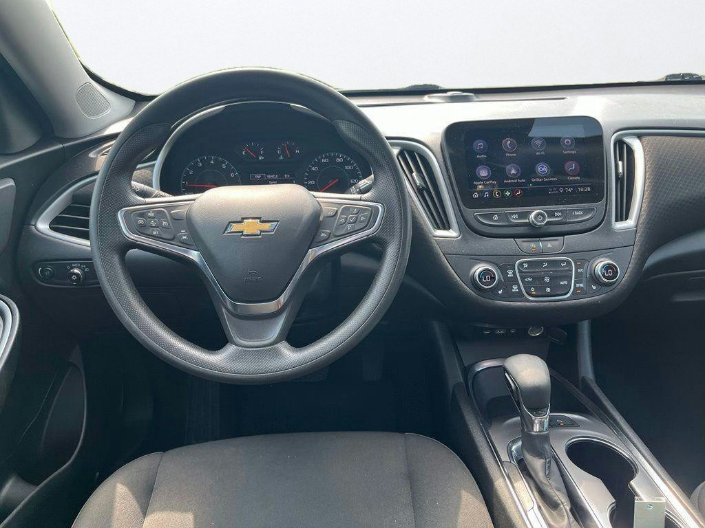 Used 2024 Chevrolet Malibu LT FWD image 18