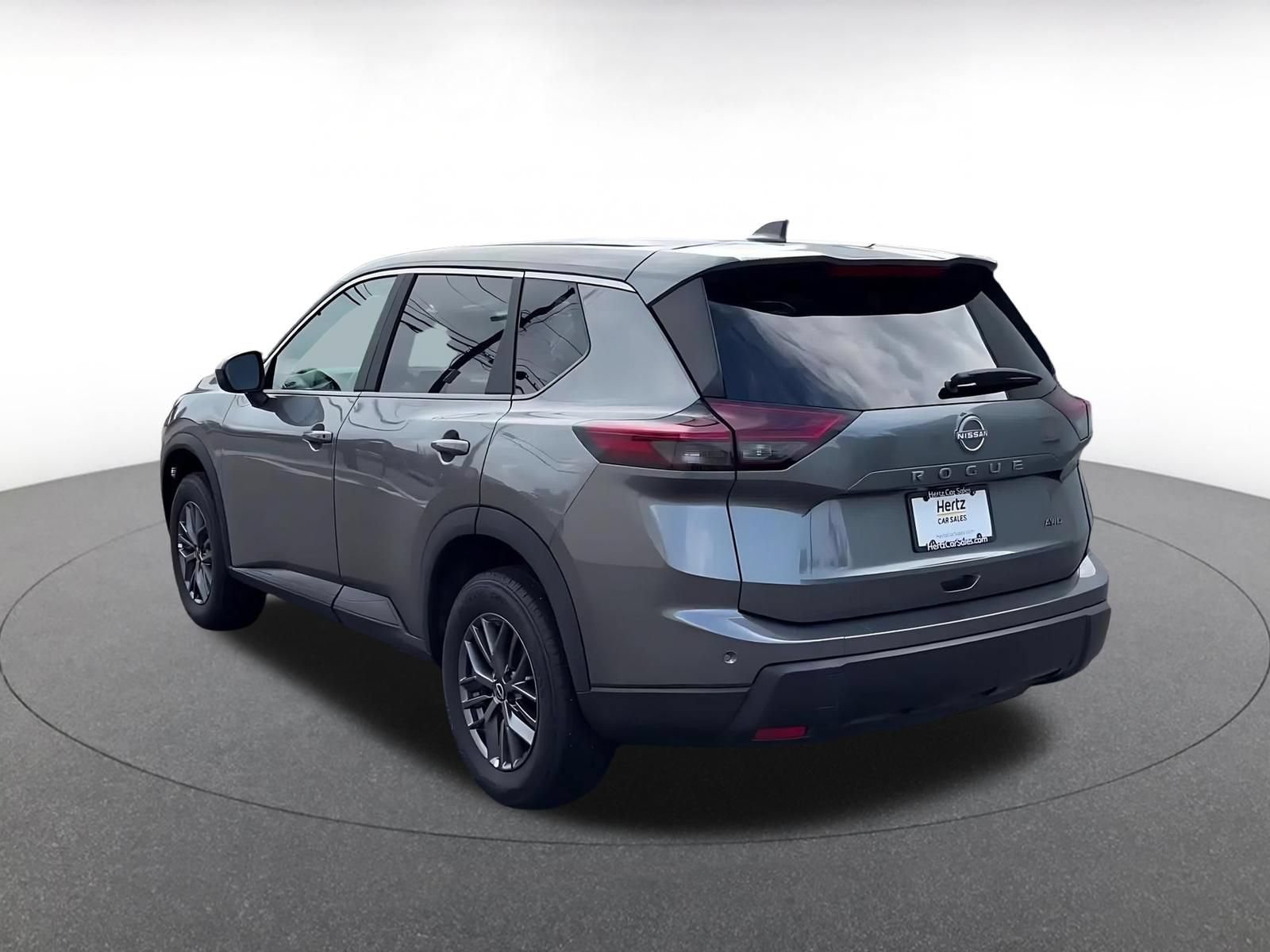 Used 2026 Nissan Rogue SV AWD/4WD image 11