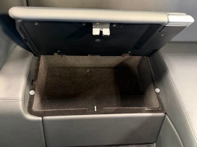 Used 2009 Mercedes-Benz SL 63 AMG image 27