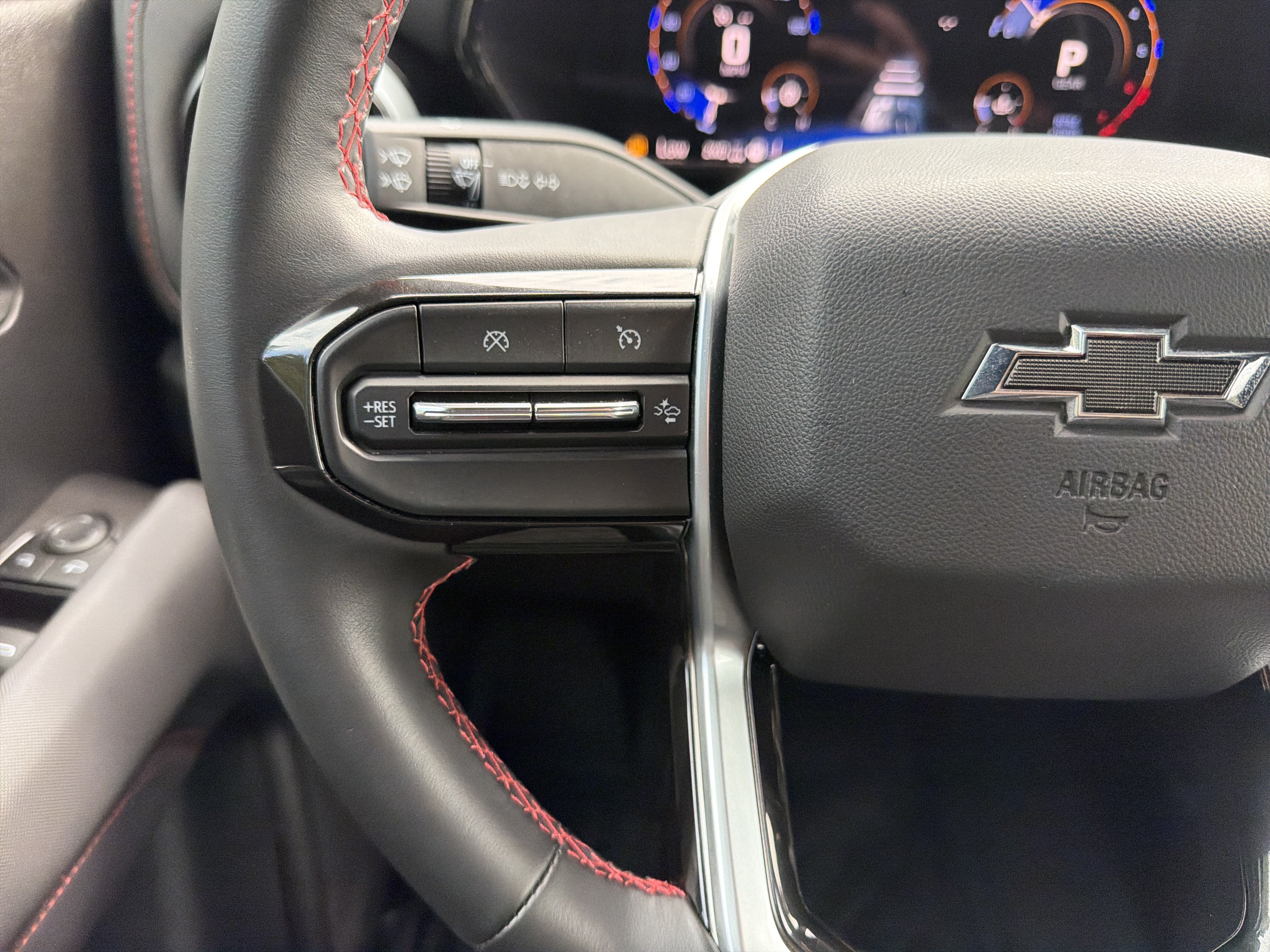 Used 2026 Chevrolet Colorado Z71 AWD/4WD image 19