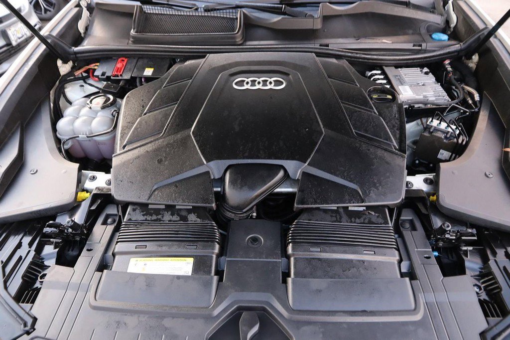 Used 2019 Audi Q8 Premium Plus w/ Premium Plus image 29