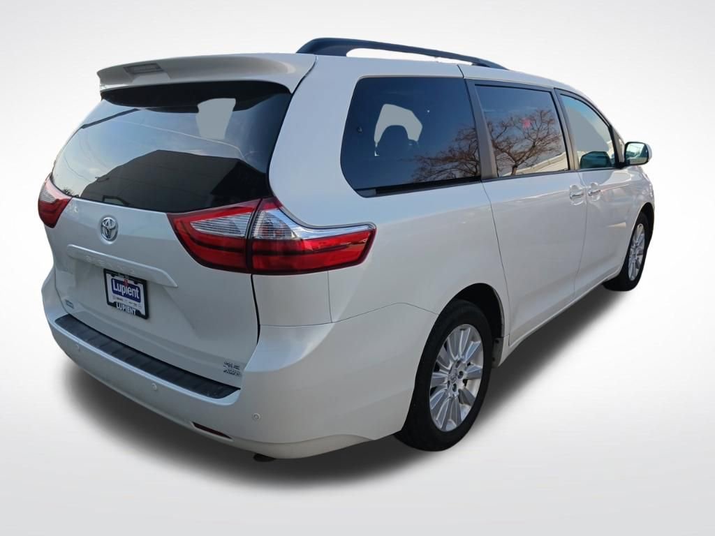 Used 2015 Toyota Sienna XLE Premium image 28