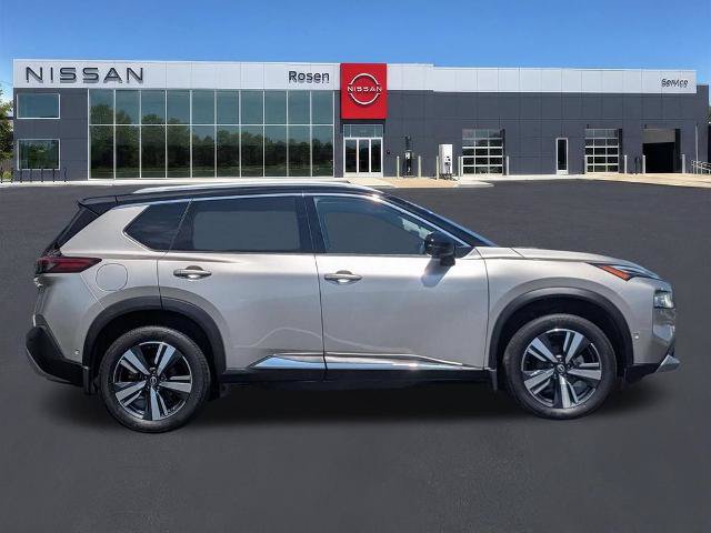 Certified 2023 Nissan Rogue Platinum w/ Platinum Premium Package AWD/4WD image 2