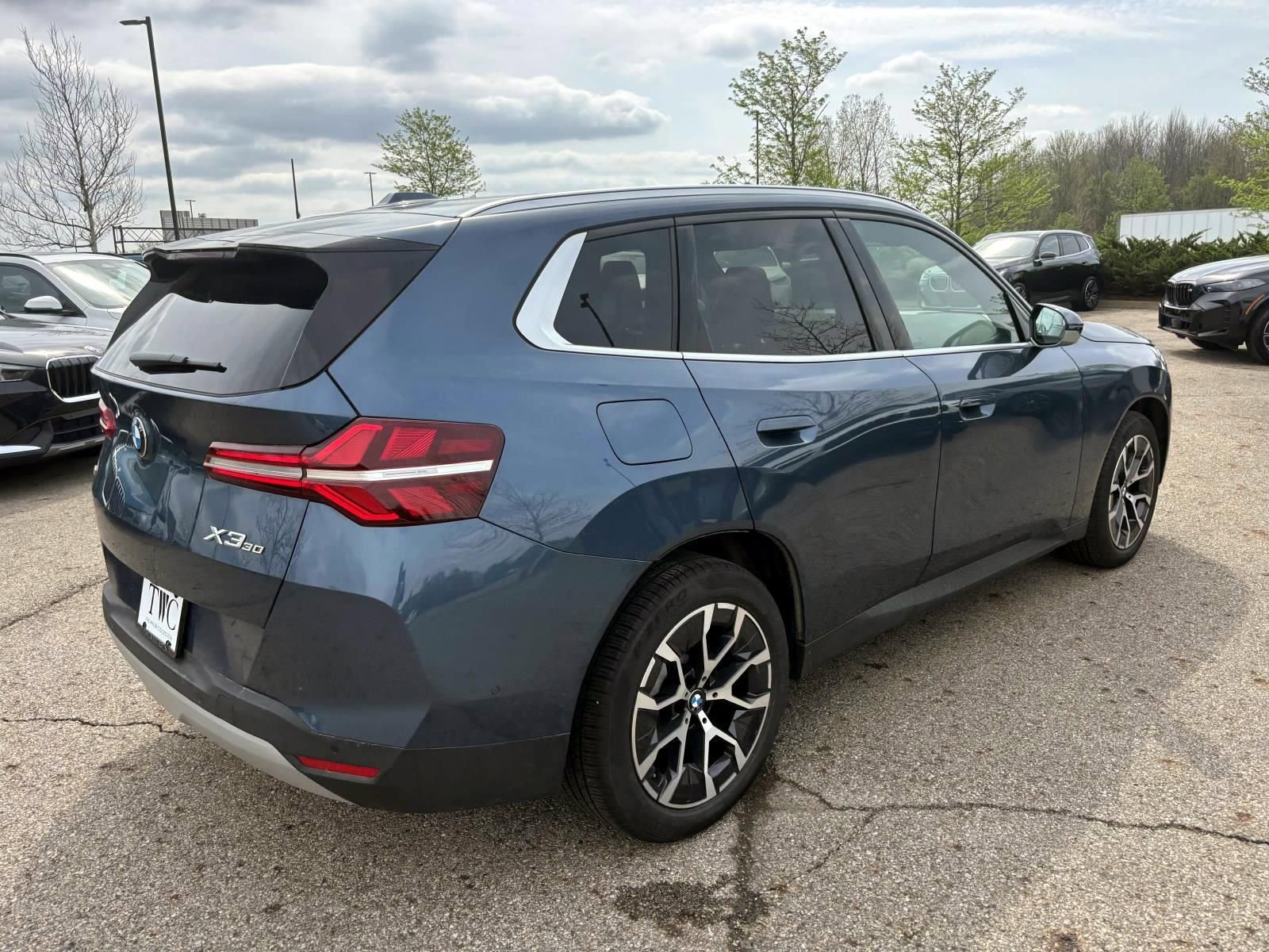 Used 2026 BMW X3 xDrive30 w/ Convenience Package image 5